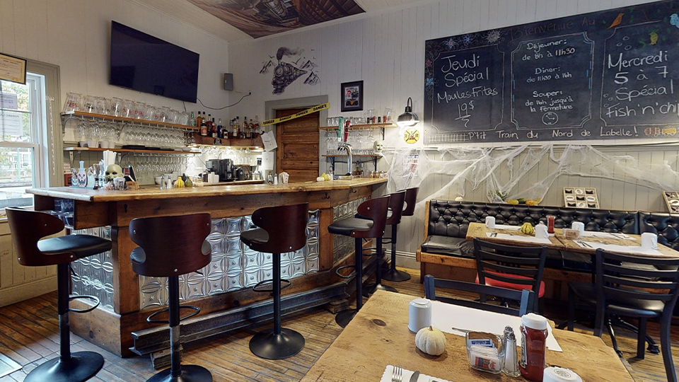 Resto Bar / Auberge P'tit train du Nord
